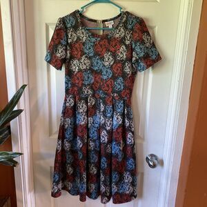 LulaRoe Dress Women’s Size Medium Floral Short Sleeve Pleated Zipper Back Flared